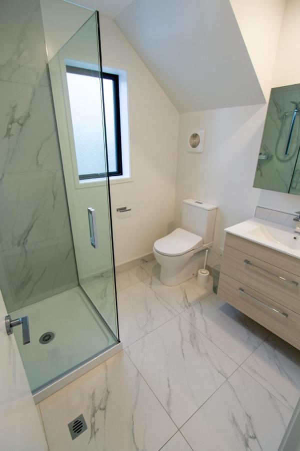 2 Bed Central Addington W/Park Christchurch Bagian luar foto