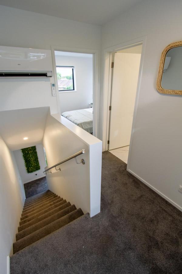 2 Bed Central Addington W/Park Christchurch Bagian luar foto